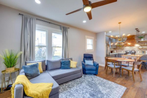 about 2 Mi to Dtwn San Antonio Comfy Home with Yard!